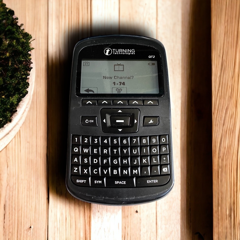 Turning Technologies QT2 response device student education college learning